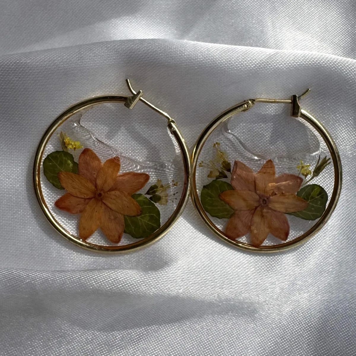 Kepala Bloom hoops